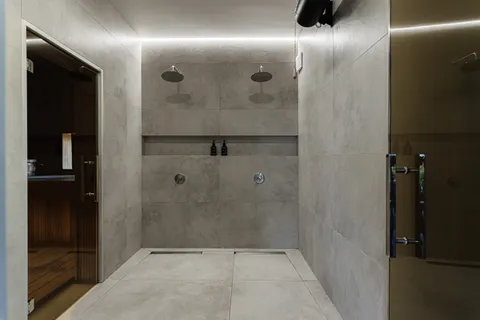 Изображение 5 из 46 в галерее "Тюнинские бани"