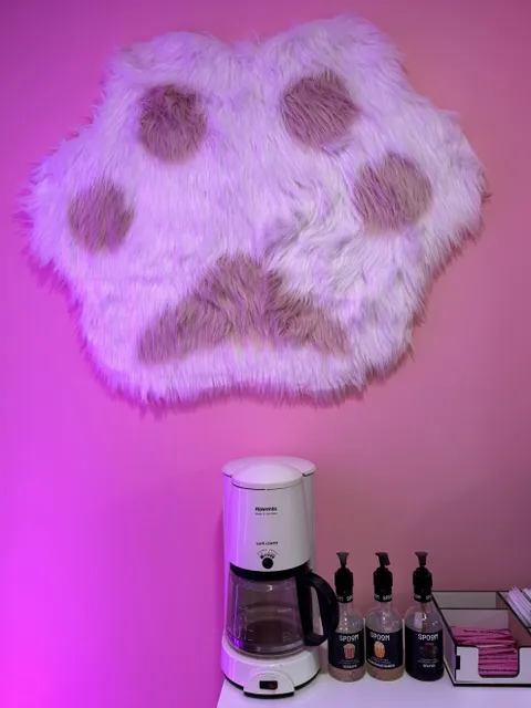 Изображение 2 из 9 в галерее "Hi, Kitty!"