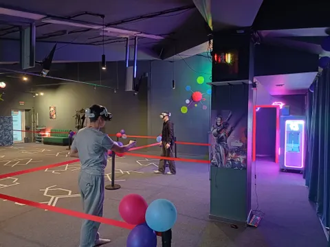 Изображение 9 из 17 в галерее "VR8"