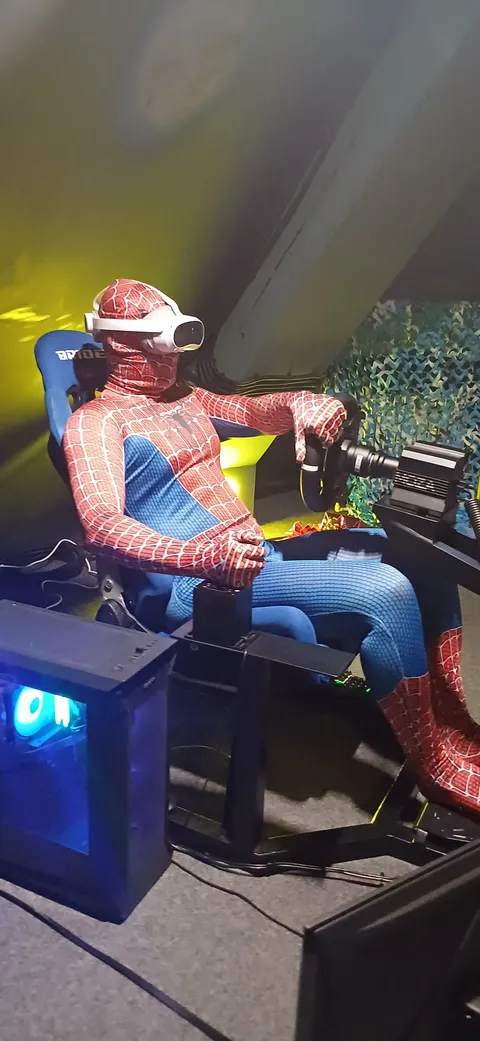 Изображение 8 из 17 в галерее "VR8"