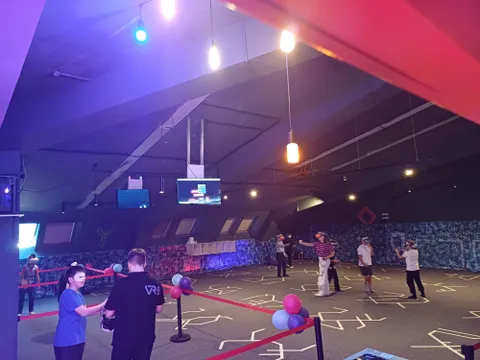 Изображение 7 из 17 в галерее "VR8"
