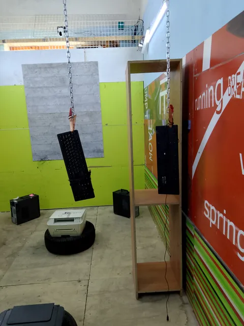 Изображение 4 из 9 в галерее "CrashRoom16"