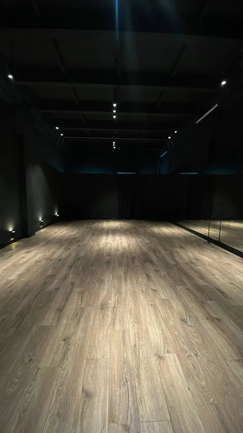 Изображение 1 из 10 в галерее "Flame Dance Studio"