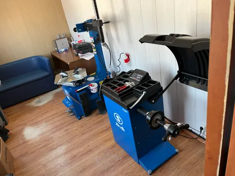 Изображение 3 из 3 в галерее "Шиномонтаж"