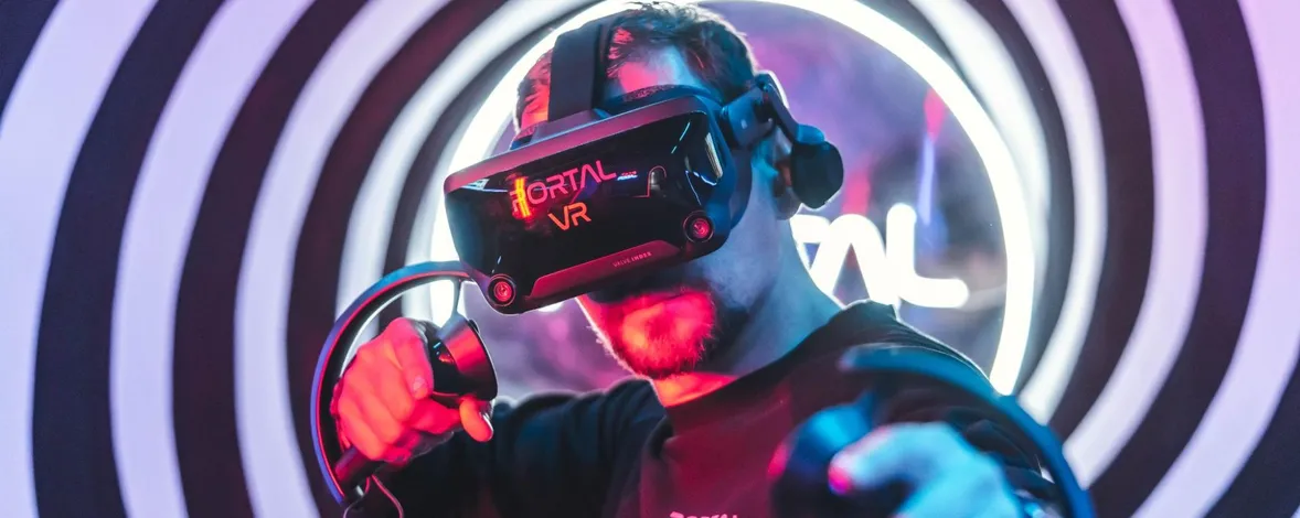 Совместный кейс Portal VR и BookNow