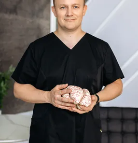 https://storage2.easyweek.io/processed/images/2024-12-13/573f62e512d7ccaf231584a3fc42b344654b1501d5dc2713519adc0f2c331f8c_4480x5952.jpg